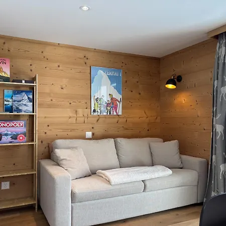 דירה Flat With Magnificent Views Of The Matterhorn *